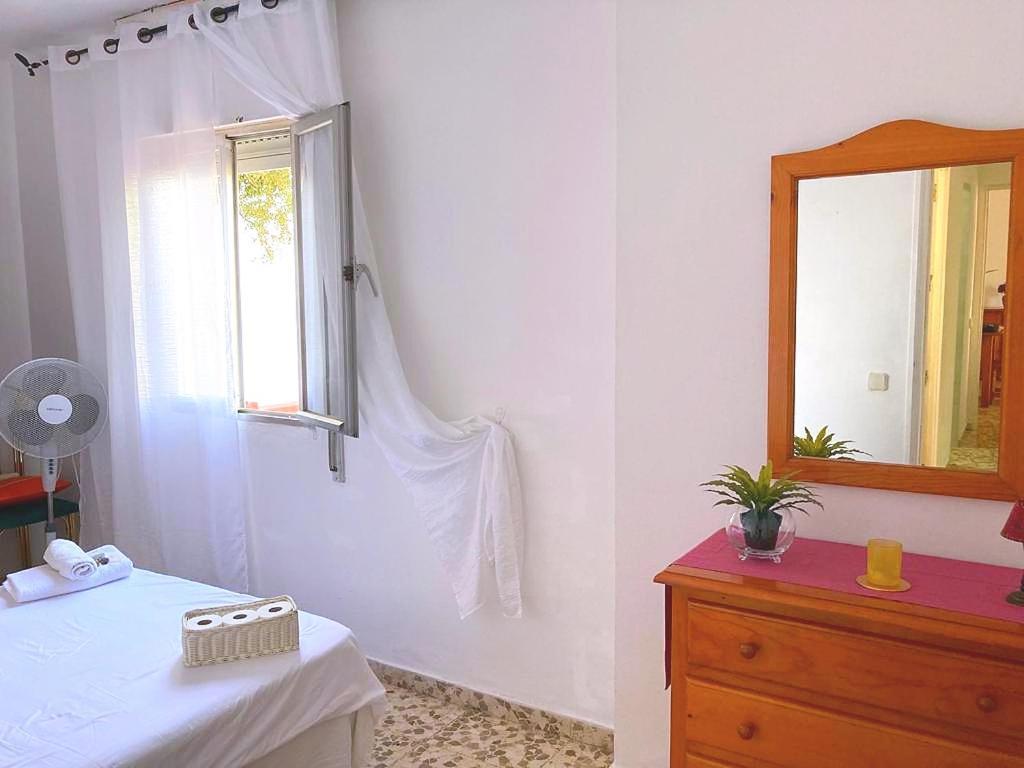 Practico Apartamento A 5 Min Andando De Gibraltar Y El Centro, Frente Al Mar La Línea de la Concepción 外观 照片